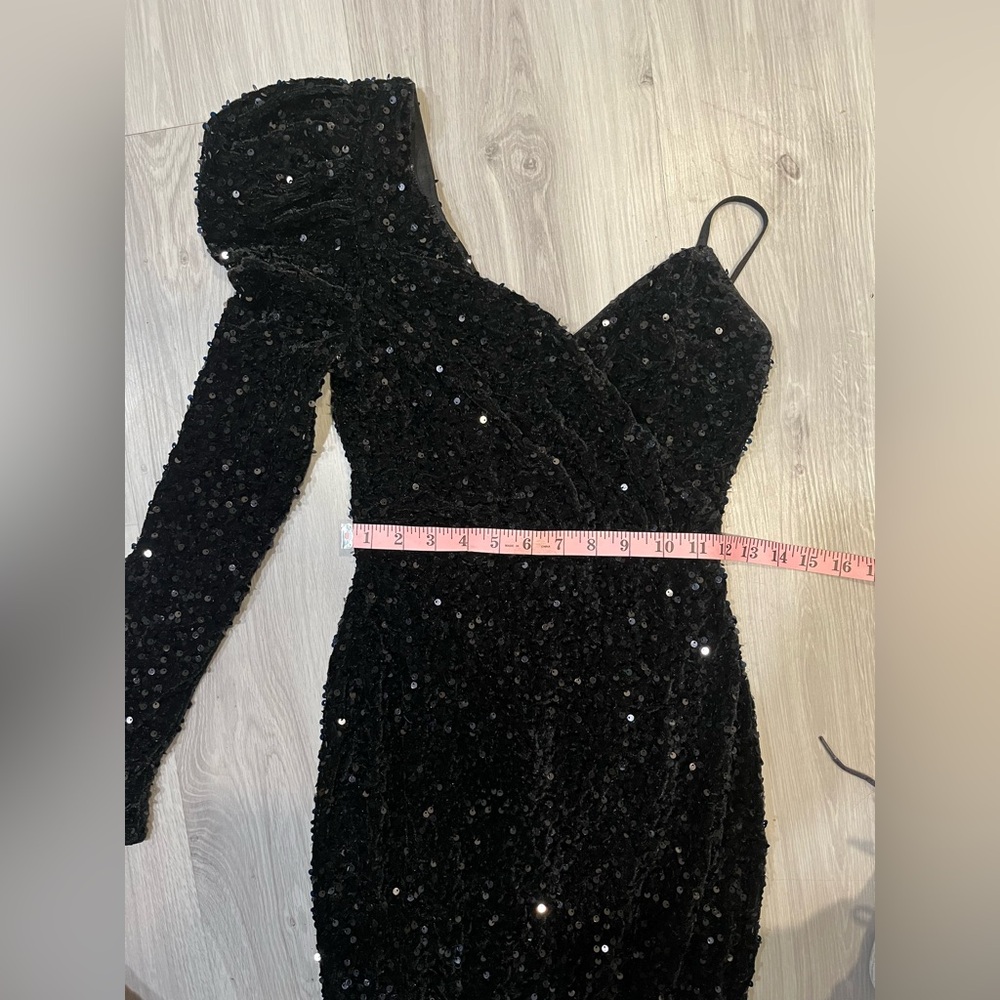 NWOT‎ Glamorous One-Shoulder Black Sequin Dress - Picture 6 of 7